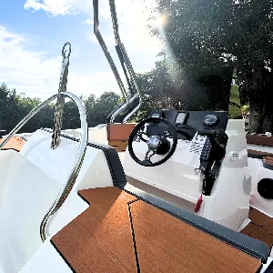 Clique para visualizar 2721-20251222-729.webp