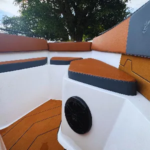 Clique para visualizar 2721-20251222-834.webp