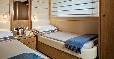 Clique para visualizar 377-2025119-3957.webp