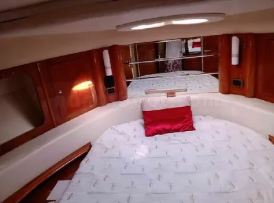 Clique para visualizar Intermarine 520 Full