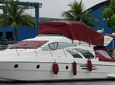 Clique para visualizar Intermarine 520 Full