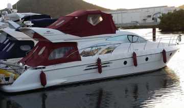 Intermarine 520 Full