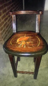 Clique para visualizar Mesa em madeira nobre, tema náutico