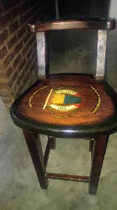 Clique para visualizar Mesa em madeira nobre, tema náutico