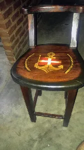 Clique para visualizar Mesa em madeira nobre, tema náutico