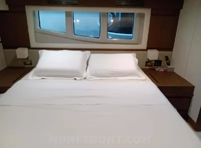 Clique para visualizar Intermarine 60