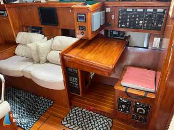 Hunter 46