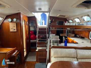 Hunter 46