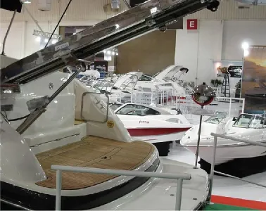 Clique para visualizar Passarela hidráulica telescópica inox para lanchas