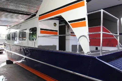 PASSAGEIROS & TURISMO 37 PÉS