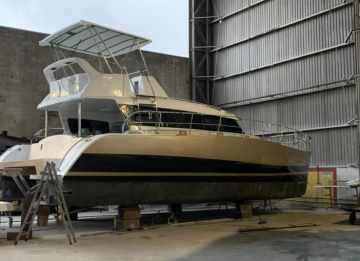 Catamarã  42 pés 