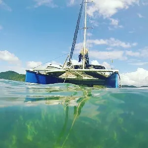 Clique para visualizar Catamarã Baia 9.0, multicasco 29 pés