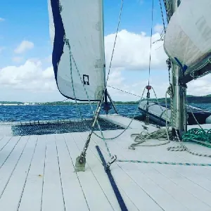 Clique para visualizar Catamarã Baia 9.0, multicasco 29 pés