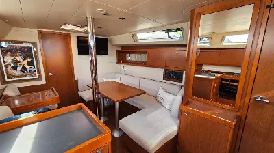 Clique para visualizar Beneteau Oceanis 41 - R$89.000,00*