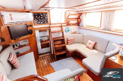 Clique para visualizar Barco Trawler 40 pés