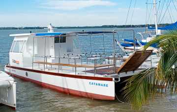 Catamarã p/ transporte de 80 passageiros