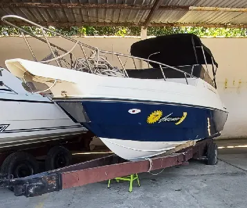 Marbella 22 pés Cabinada + Volvo Penta B41 6cc 