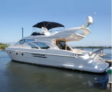 Intermarine 520 Full