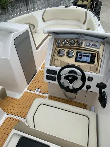 Clique para visualizar Lancha Real 270 Open - Modelo 2024 / Motor Mercury