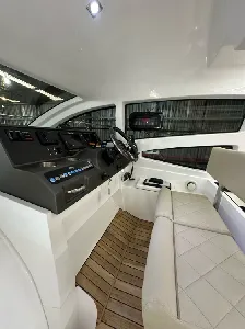 Clique para visualizar Real 40 Luxury com Parelha Gasolina / Ar e Gerador