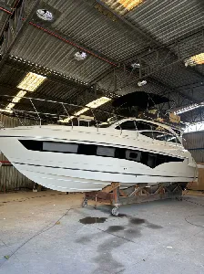 Clique para visualizar Real 40 Luxury com Parelha Gasolina / Ar e Gerador