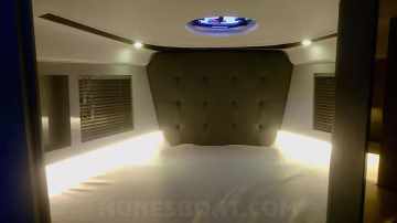 Infinity 370