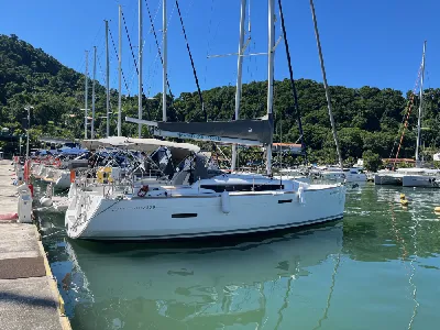 Sun Odyssey 379  