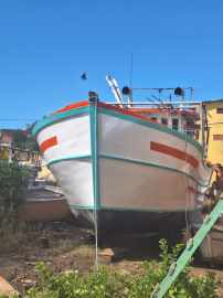 Barco 13m em madeira garapa 