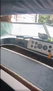 Lancha Esquimar 18 pés em fibra c/ reversor