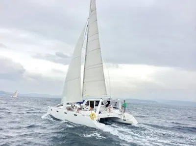 Clique para visualizar Catamarã IAN FERRIER 44SC