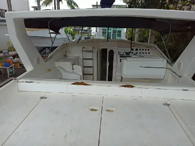 Clique para visualizar Magnum 39 Offshore Legend