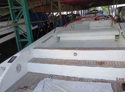 Cougar Intermarine 42