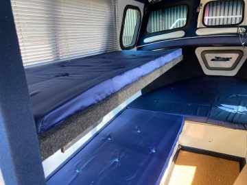 KING RIVER 320