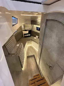 Clique para visualizar Lancha Real 35 Cabriolet / Modelo 2024 com Popa