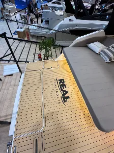 Clique para visualizar Real 34 Cabriolet - Lançamento Real Powerboats