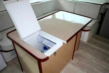 Veleiro catamarã Bate Vento modelo BV 36