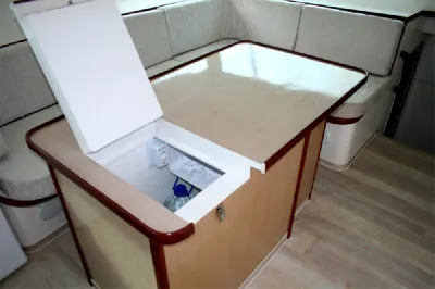 Veleiro catamarã Bate Vento modelo BV 36