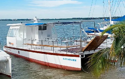 Catamarã Bate Vento em fibra de vidro BV 43ETP