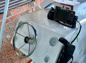 Catamarã Bate Vento em fibra BV 26ETP  