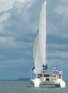 Veleiro catamarã Bate Vento modelo BV 36