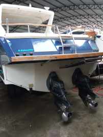 CAPRI 32 pés + Parelha Yamaha 422 275Hp Diesel 