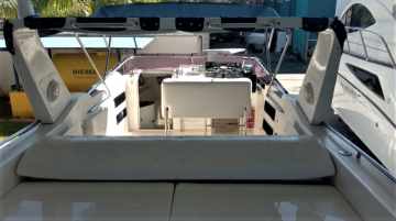 Cigarette 36 Offshore Legend + AQAD 41 Diesel 