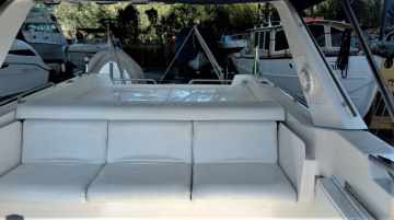 Cigarette 36 Offshore Legend + AQAD 41 Diesel 