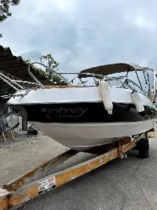 Clique para visualizar V215 Confort + Evirude 175Hp