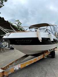 V215 Confort + Evirude 175Hp 