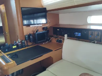 Clique para visualizar Sun Odyssey 50 DS