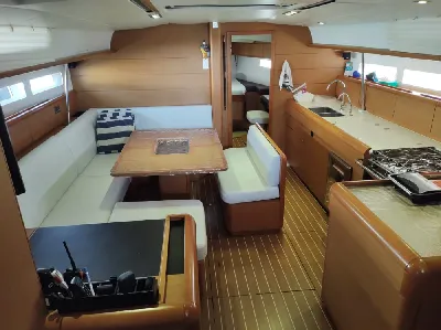 Clique para visualizar Sun Odyssey 50 DS