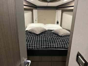Intermarine 60