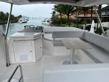 Intermarine 60