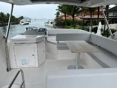 Clique para visualizar Intermarine 60